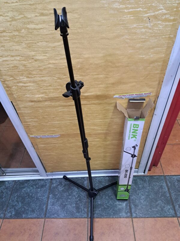 Microphone stand