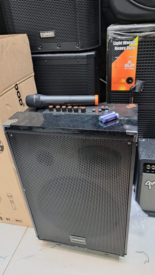 Powered speaker